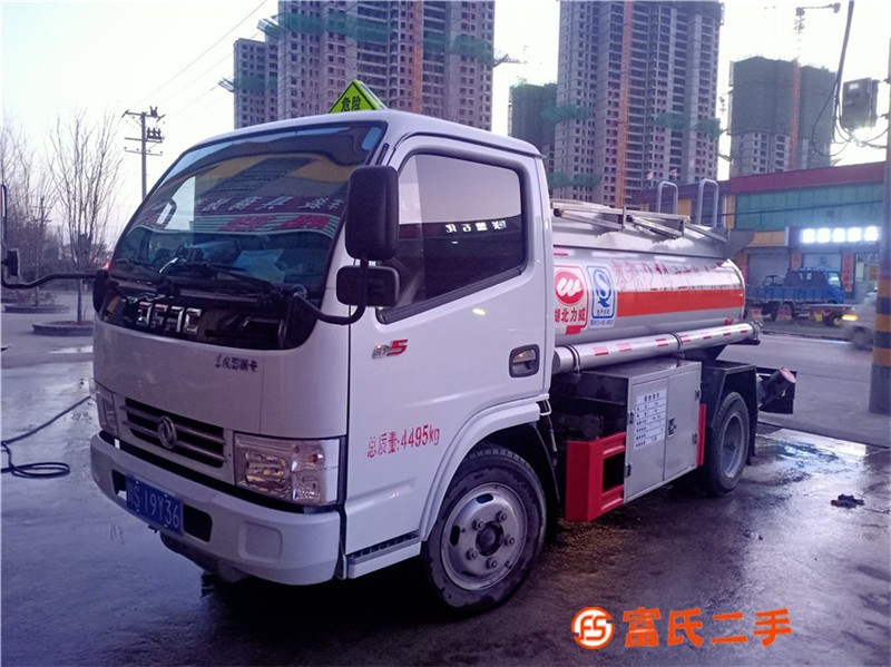 上海油罐車銷售點 二手5噸油罐車價格