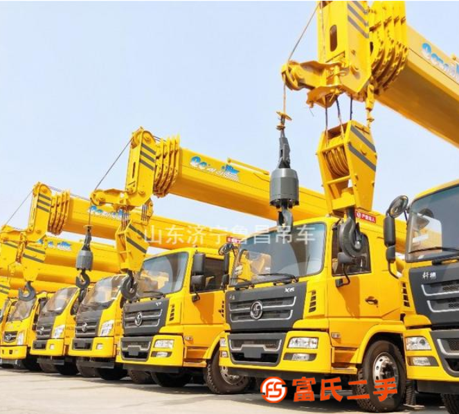 轉(zhuǎn)讓6噸小吊車價格抓木機(jī)