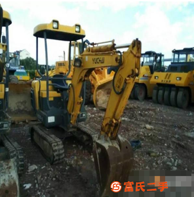 轉(zhuǎn)讓家用小型挖掘機(jī) 二手農(nóng)用小挖機(jī)玉柴13 25 35小挖掘