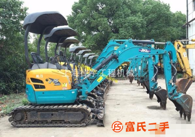 轉讓2噸微型農用果園履帶二手挖溝機