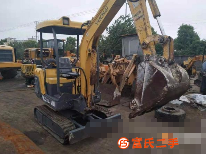 轉(zhuǎn)讓二手迷你小挖機(jī),二手玉柴13挖掘機(jī),二手15 18 20