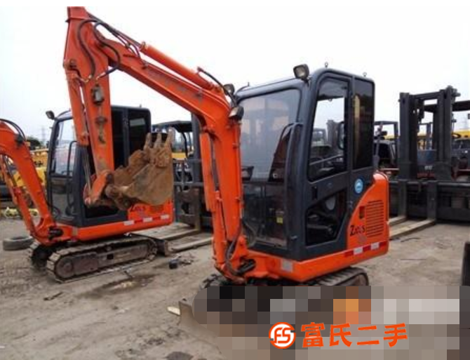 轉(zhuǎn)讓二手日立20小型挖掘機,二手微型挖機低價,二手20挖溝