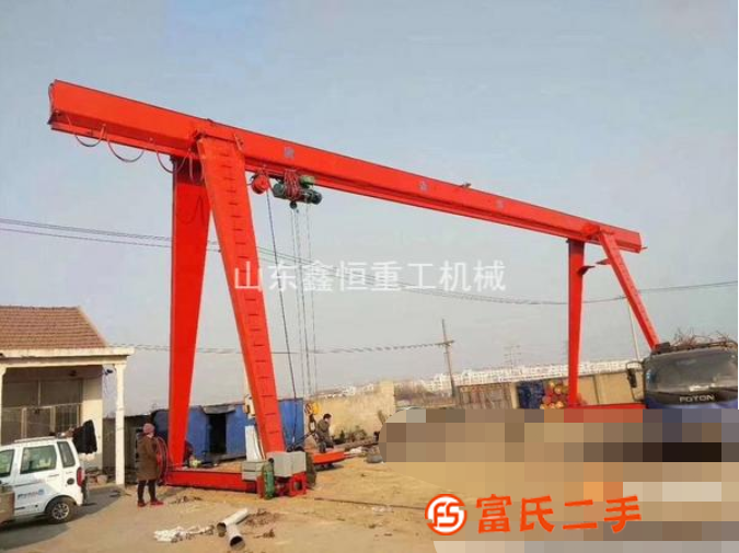 轉讓10噸包廂龍門吊十四臺