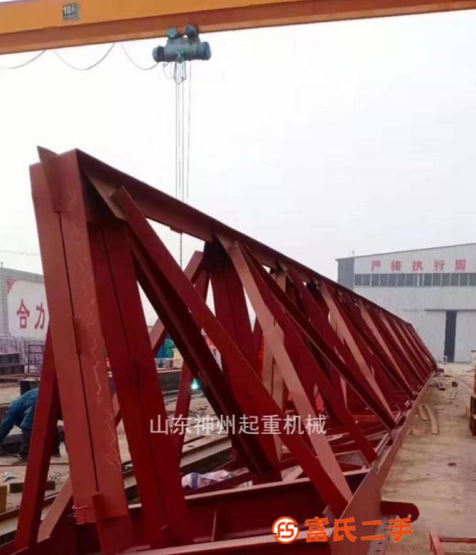 轉(zhuǎn)讓十噸花架龍門吊跨度25.5米，腿高8米，帶全新電器