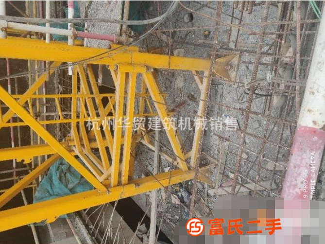 高價回收各種品牌塔吊電梯