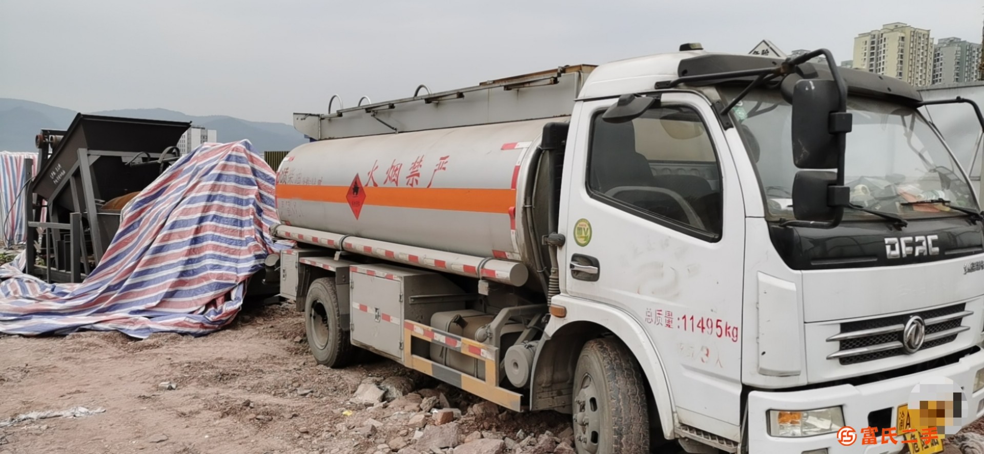 重慶二手油罐車 5都8噸10噸都有 價格公道
