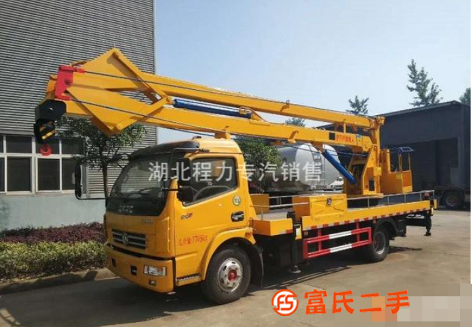 8米升降平臺車12米14米16米高空作業(yè)車 路燈維修車 高空