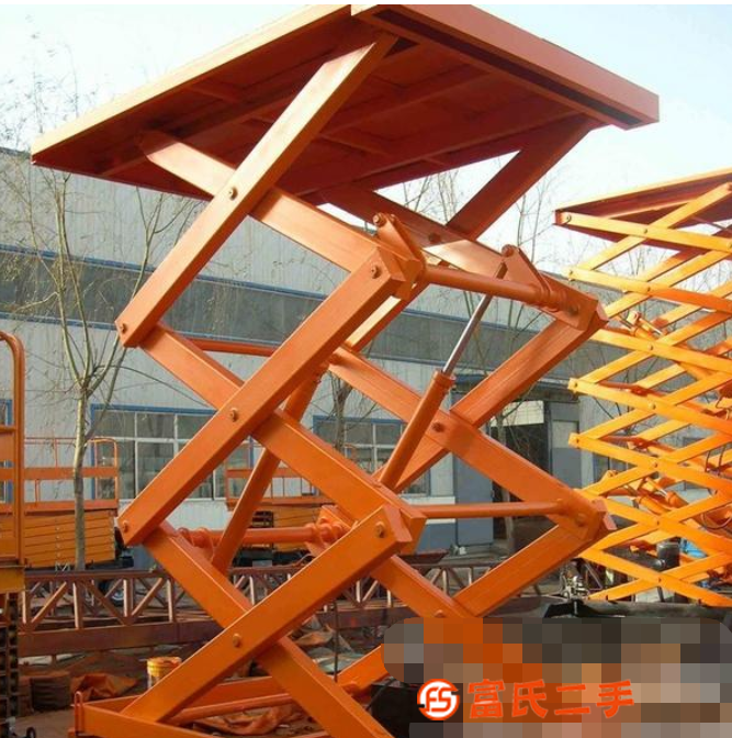 我公司超低價出售一批升降平臺 各種小噸位齊全 歡迎前來選購