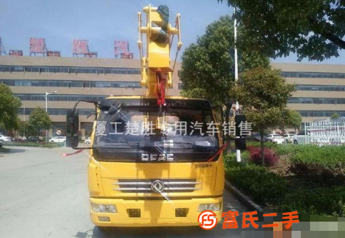 轉(zhuǎn)讓高空作業(yè)車國(guó)五剛下生產(chǎn)線新車岀售