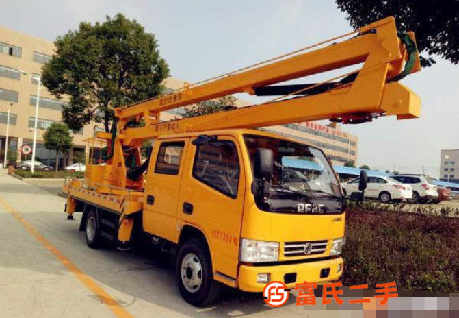 轉(zhuǎn)讓分期買高空作業(yè)車包上戶高空作業(yè)車升降平臺(tái) - 5.6萬(wàn)