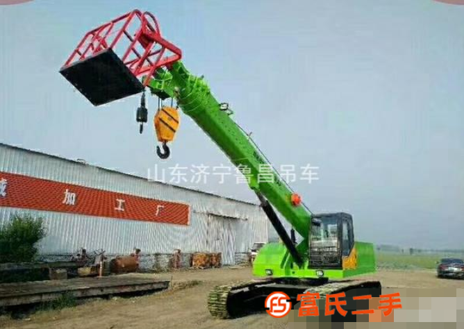 轉(zhuǎn)讓6噸履帶吊12噸廣告牌安裝用