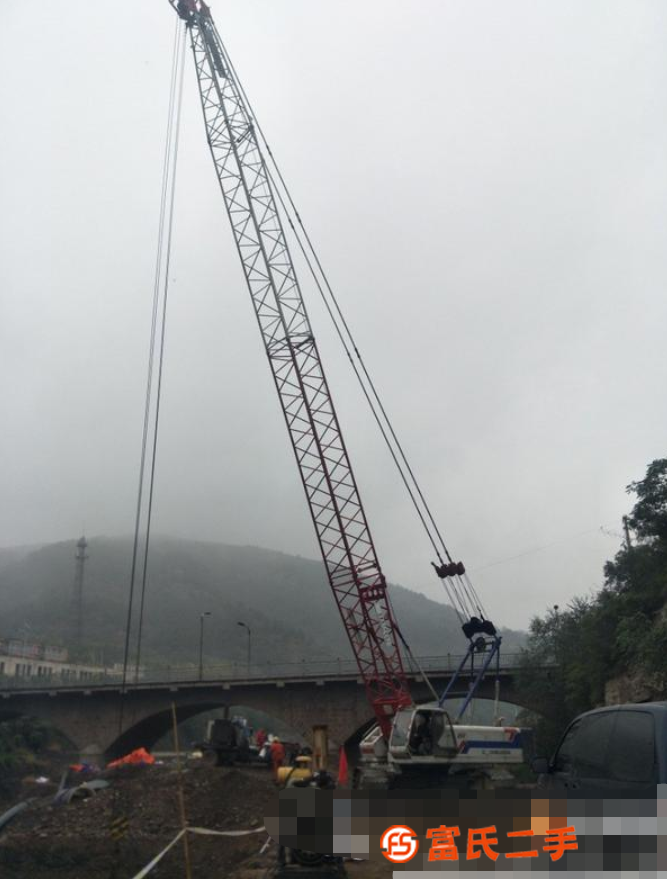 轉讓08年初中聯70噸履帶吊,車況好,保養到位,歡迎