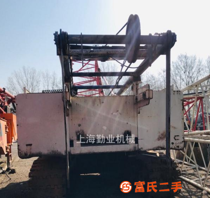 轉讓低價處理11年初中聯70噸履帶吊，手續齊全
