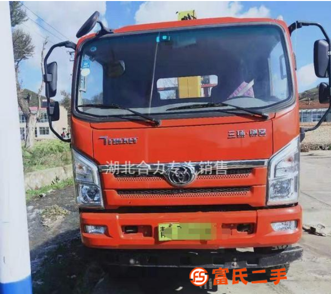 隨車吊轉(zhuǎn)讓藍(lán)牌隨車吊總代直銷
