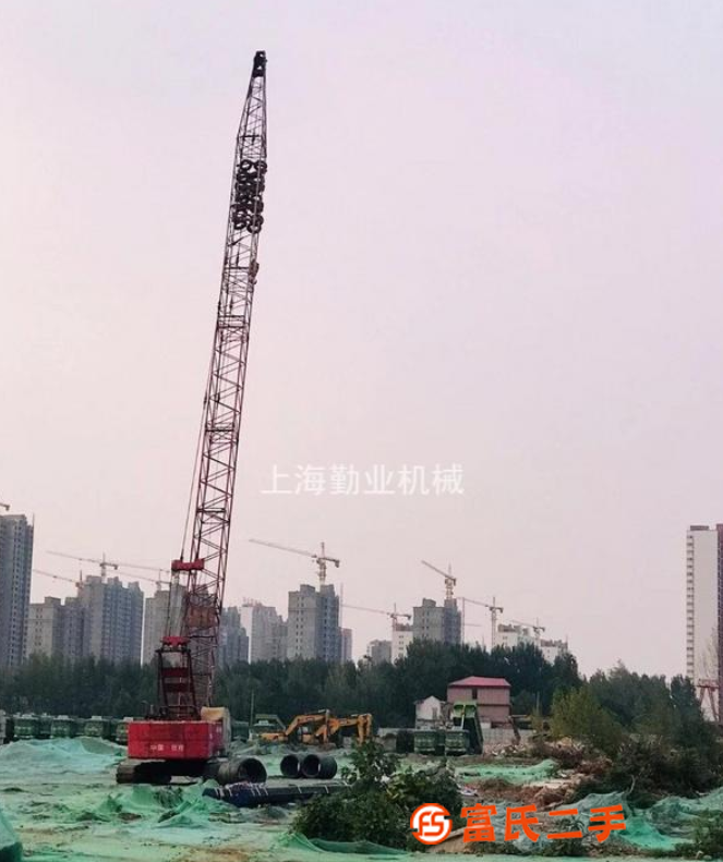 低價轉讓單位07年撫挖50B履帶吊,主臂52米,帶個14噸鑄