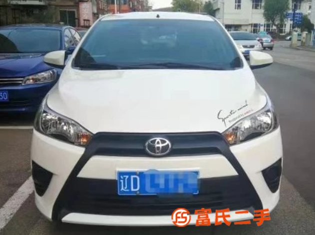 豐田 雅力士 2015款 YARiS L 致炫 1.5G 手 