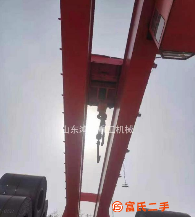 轉讓雙主梁龍門吊32/10噸跨度30+9+9米升高12米需要