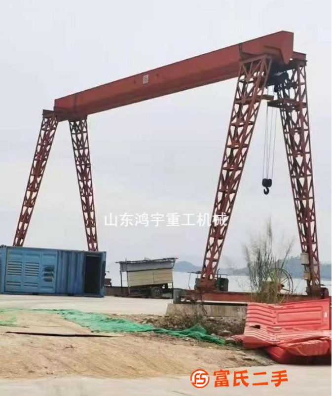 轉讓九成新各種起重機,龍門吊,天車,全新車