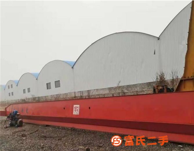 轉(zhuǎn)讓二手32噸水泥房龍門吊跨度26米懸各7米起重機(jī)