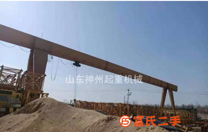 轉讓正常使用的10噸龍門起重機跨度42米，外懸各5米高度9米