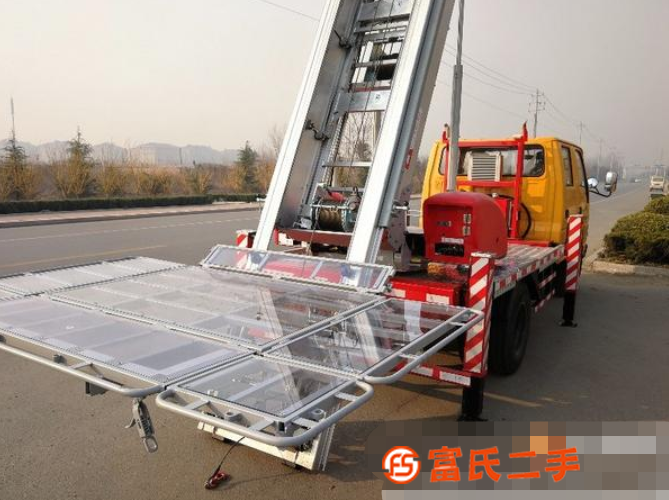 轉(zhuǎn)讓韓國進口湖龍云梯車全新 高32米