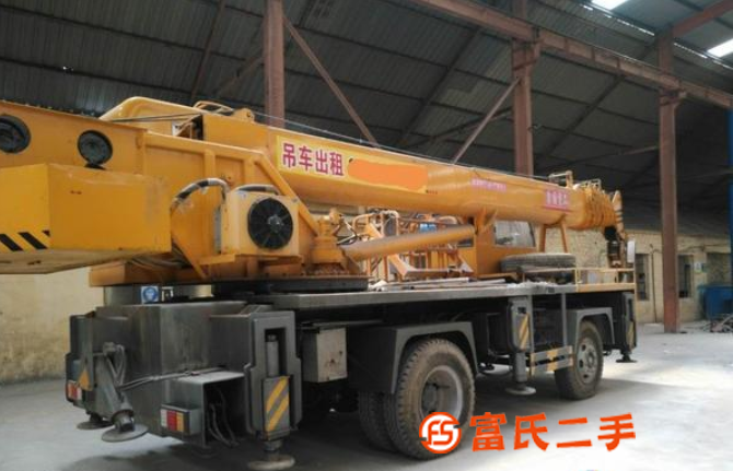 轉讓八條腿十六噸變形金剛準新車