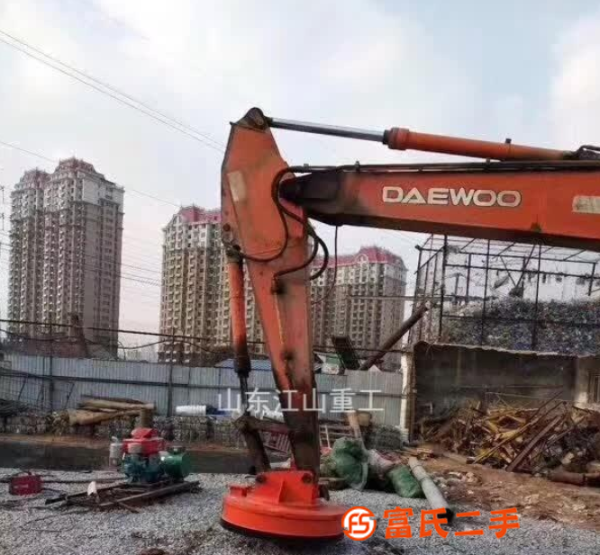 出售叉車吸盤 挖機(jī)吸盤 改裝挖機(jī)吸盤自發(fā)電