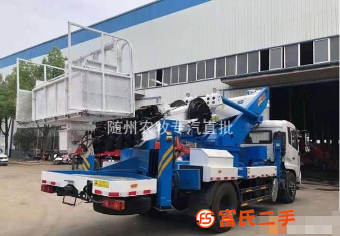 高空作業車廠家直銷 各種12-32米 藍牌 可分期付款