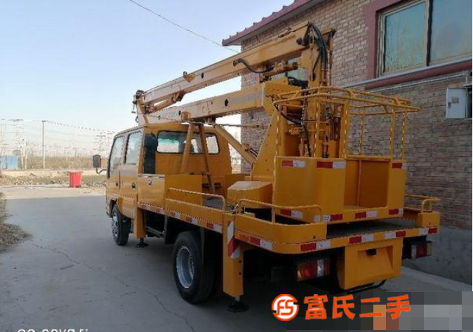 出售二手高空作業(yè)車