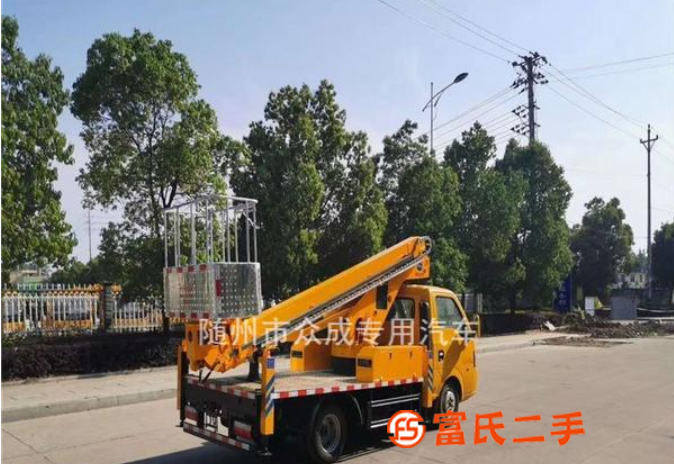 轉讓處理二手藍牌直臂高空作業車 價格實惠