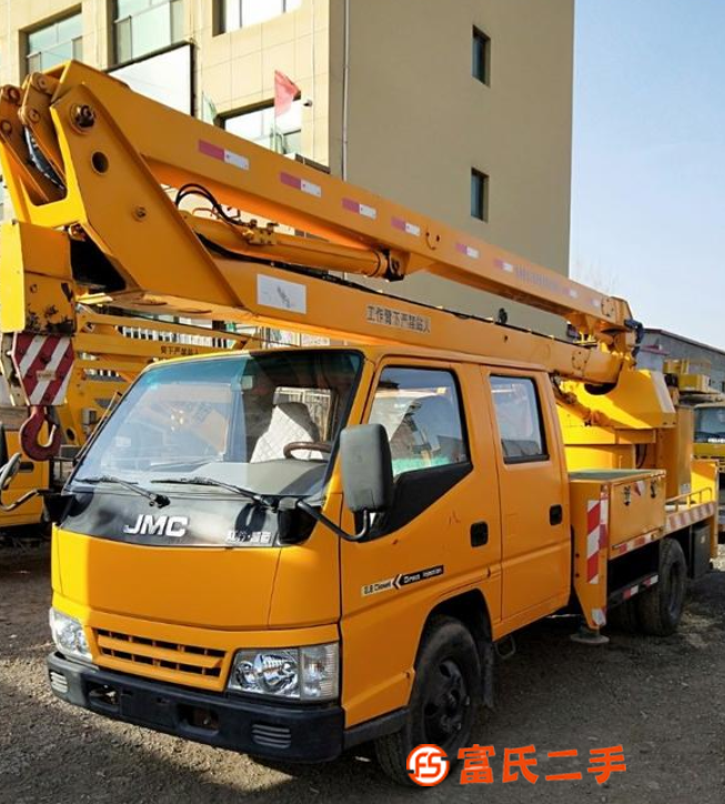 轉(zhuǎn)讓便宜處理多臺(tái)高空作業(yè)車