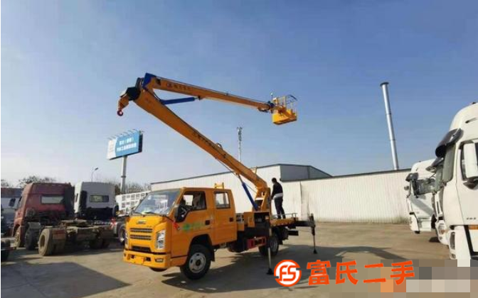 轉(zhuǎn)讓國(guó)六雙排江鈴16米高空作業(yè)車