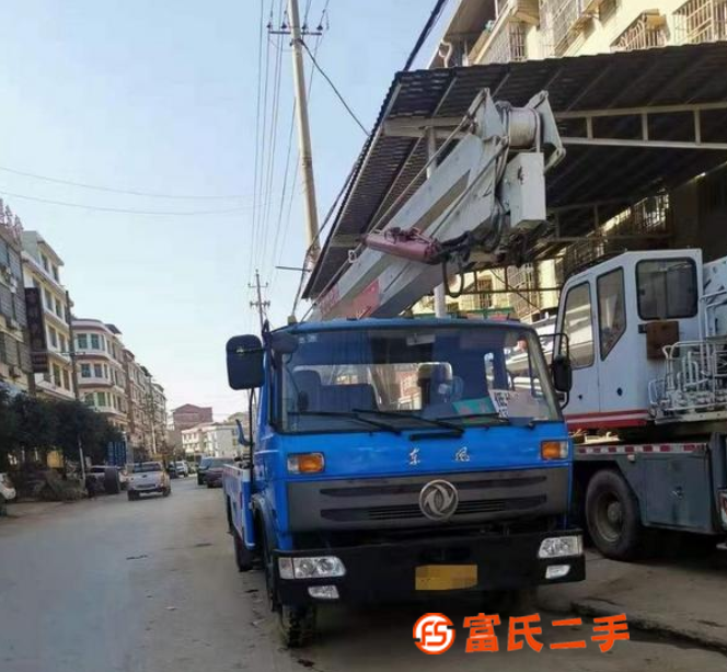 轉(zhuǎn)讓售2011年高空作業(yè)車，手續(xù)齊全