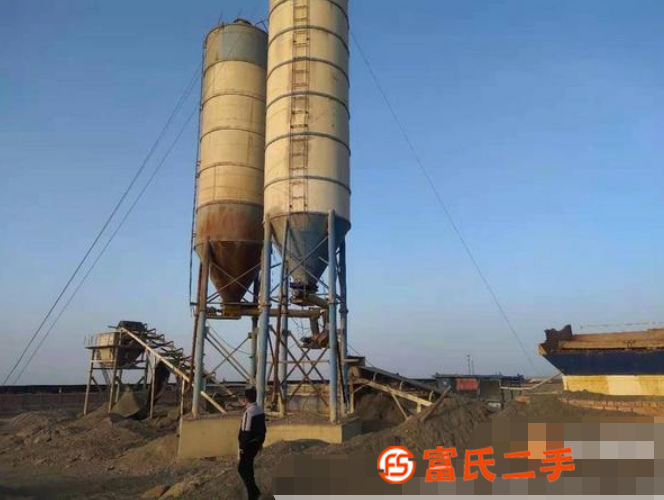 二手800型二次穩(wěn)定土拌合站攪拌設(shè)備出售，方量小設(shè)備好