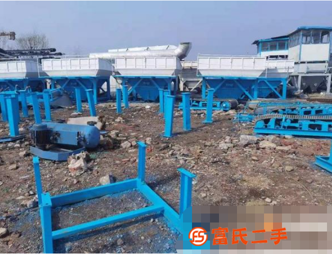 轉(zhuǎn)讓新鮮出爐，600型穩(wěn)定土拌合站設(shè)備已經(jīng)翻新好了包運轉(zhuǎn)