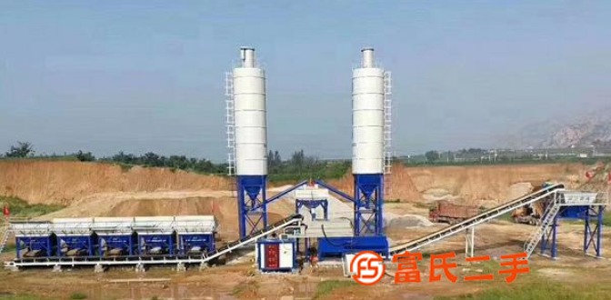 轉(zhuǎn)讓全新600型穩(wěn)定土拌合站包含水泥倉(cāng)，低價(jià)銷售