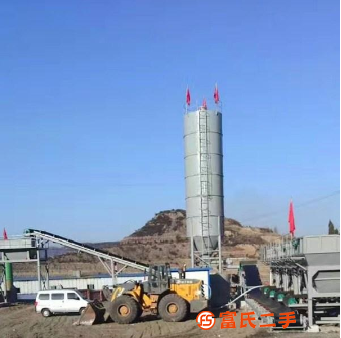 轉讓600型穩定土拌合站含一個100噸水泥倉只干了2000帶