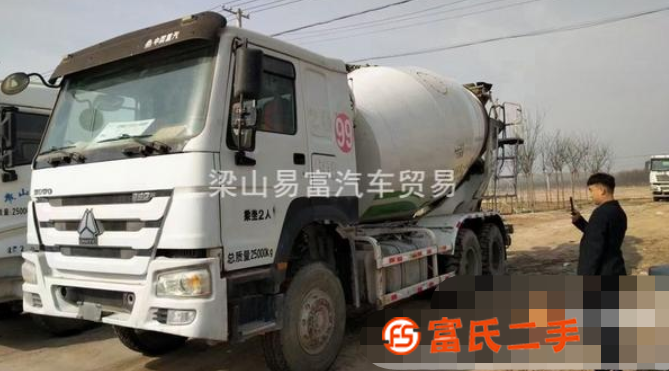 二手攪拌車急轉17豪沃，中集凌宇上裝，大12方，車況完美