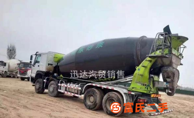 出售19年12月豪沃中聯(lián)大16方攪拌罐車,車框精品,實(shí)表1萬