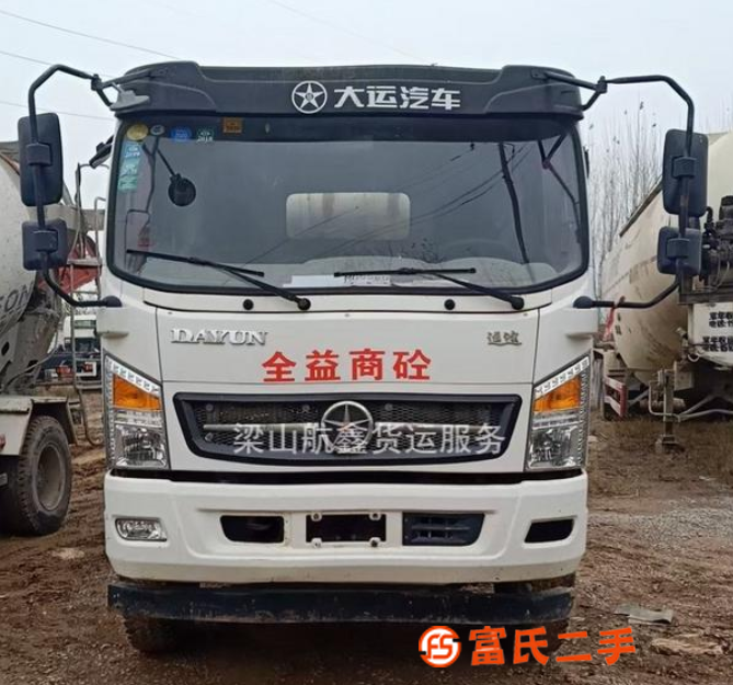低價出售6－8方罐車