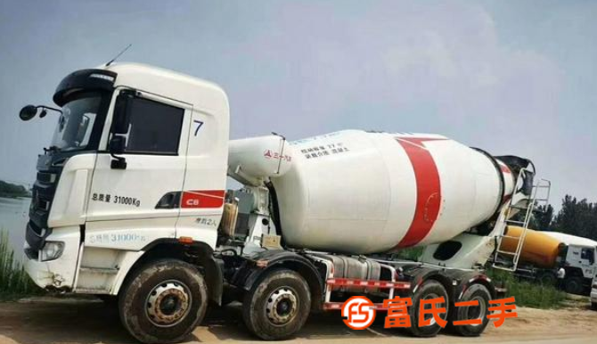 個人急需低價轉讓一批二手國四.國五.國六6--20立方混泥