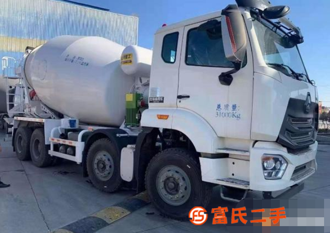 現(xiàn)車轉(zhuǎn)讓一批20年新車輕量化十二方攪拌車 全國各地都能上戶