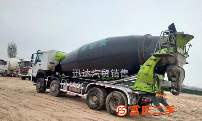 轉(zhuǎn)讓19年12月豪沃中聯(lián)大16方攪拌罐，車精品，實表1萬多