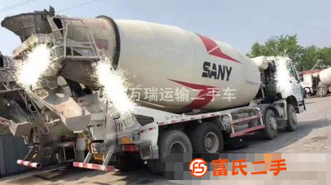 出售3臺14年國四豪沃攪拌罐車,三一上裝大18方
