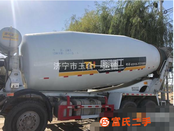 轉讓19年豪沃攪拌車 國五排放 大20方拉22方 價格不高