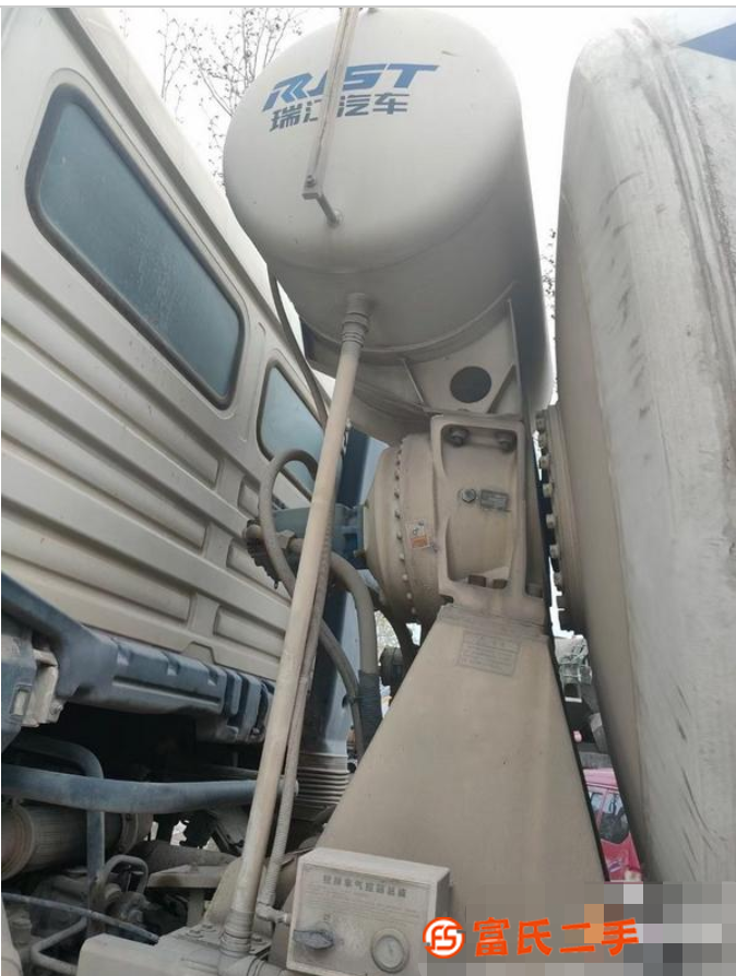 轉讓18年大二十方攪拌車，價格不高，原裝原版
