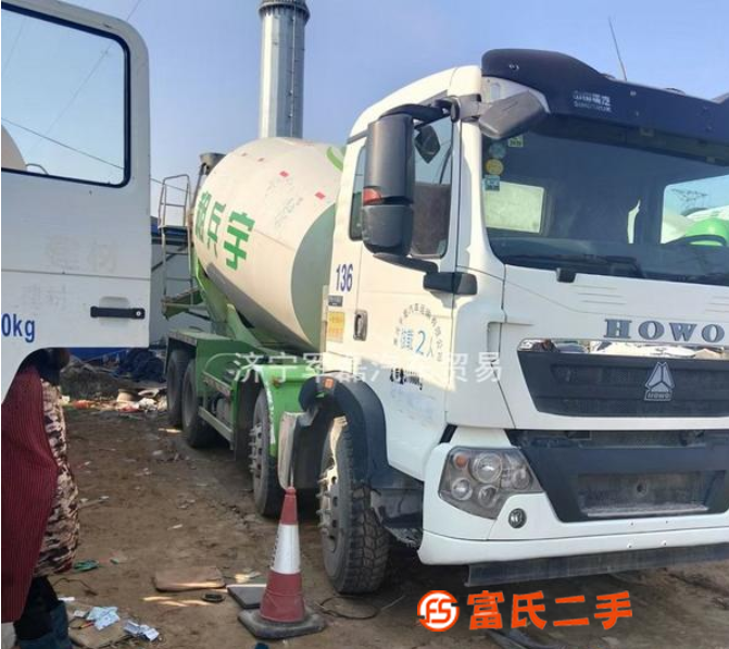 轉(zhuǎn)讓17年豪沃T5G輕量化 國(guó)五排放 凌宇上裝14方