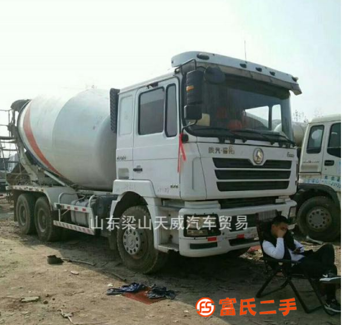 轉讓低價銷售二手三一.陜汽德龍.歐曼.豪沃攪拌罐車