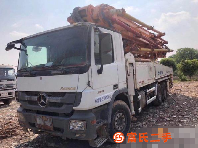 出售中聯(lián)2014年出廠 國四三橋奔馳底盤49米6節(jié)臂泵車,