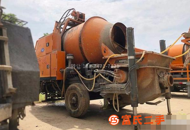 泵攪拌一體機(jī),三民攪拌天泵(轉(zhuǎn)讓)